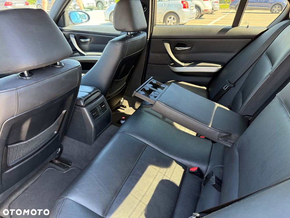 BMW Seria 3 - 23