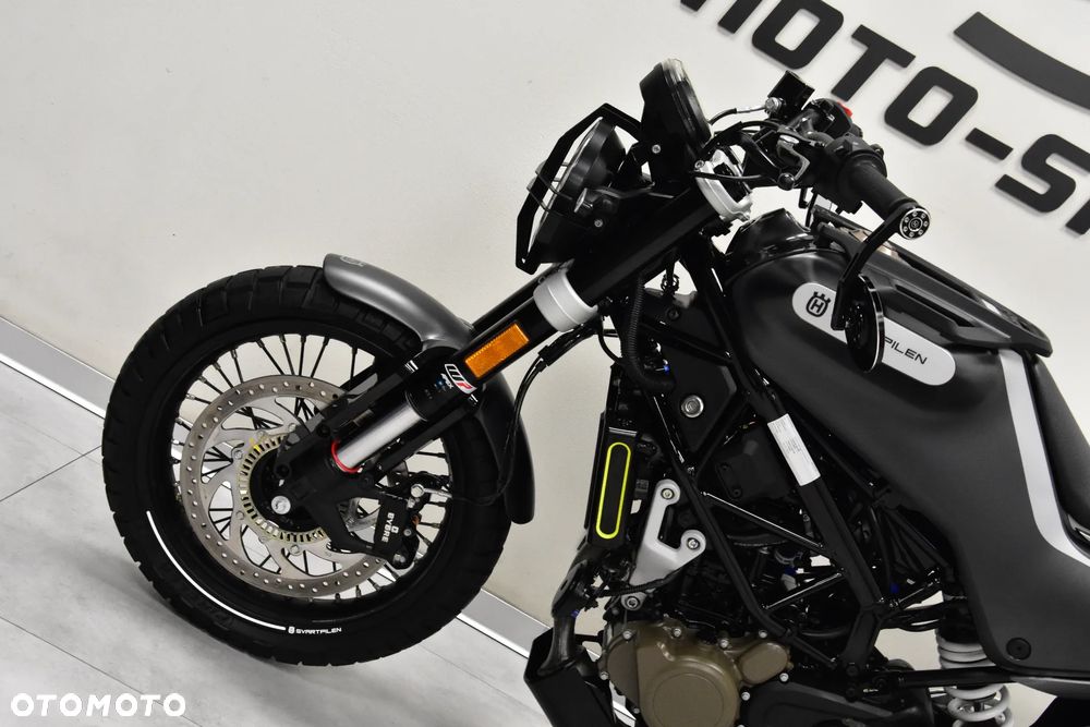 Husqvarna Svartpilen - 24