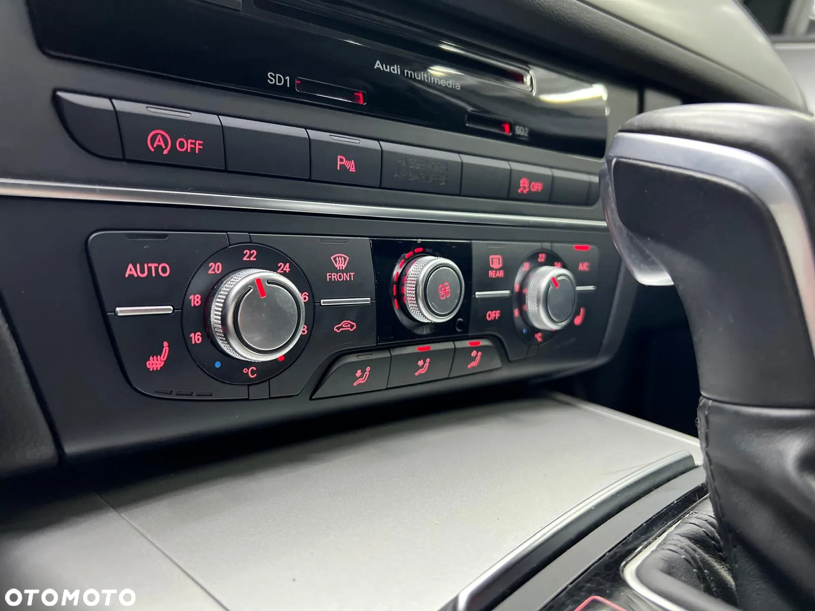 Audi A6 Avant 2.0 TDI Ultra S tronic - 24