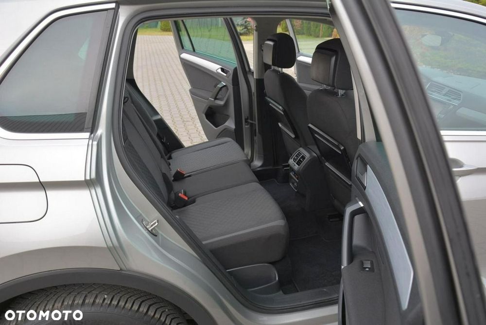Volkswagen Tiguan - 13