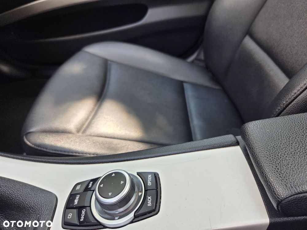 BMW Seria 3 318i Edition Exclusive - 25