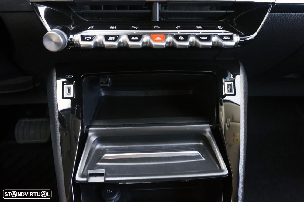 Peugeot 208 1.2 PureTech Allure EAT8 - 26
