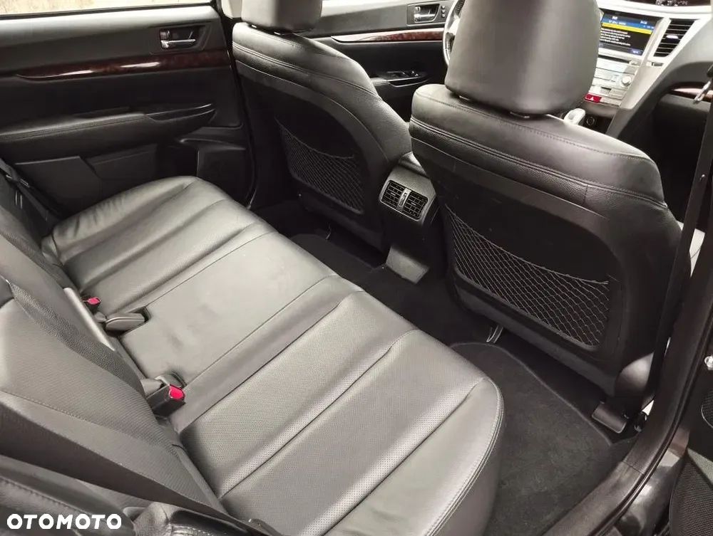 Subaru Outback 3.6 R Exclusive Navi MAC - 25