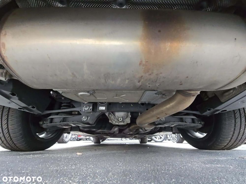 BMW Seria 3 330i GPF Luxury Line sport - 15