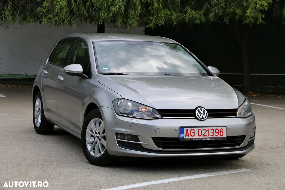 Volkswagen Golf - 8