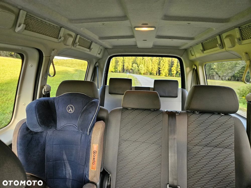 Volkswagen Caddy Maxi Comfortline Mixt DSG - 19