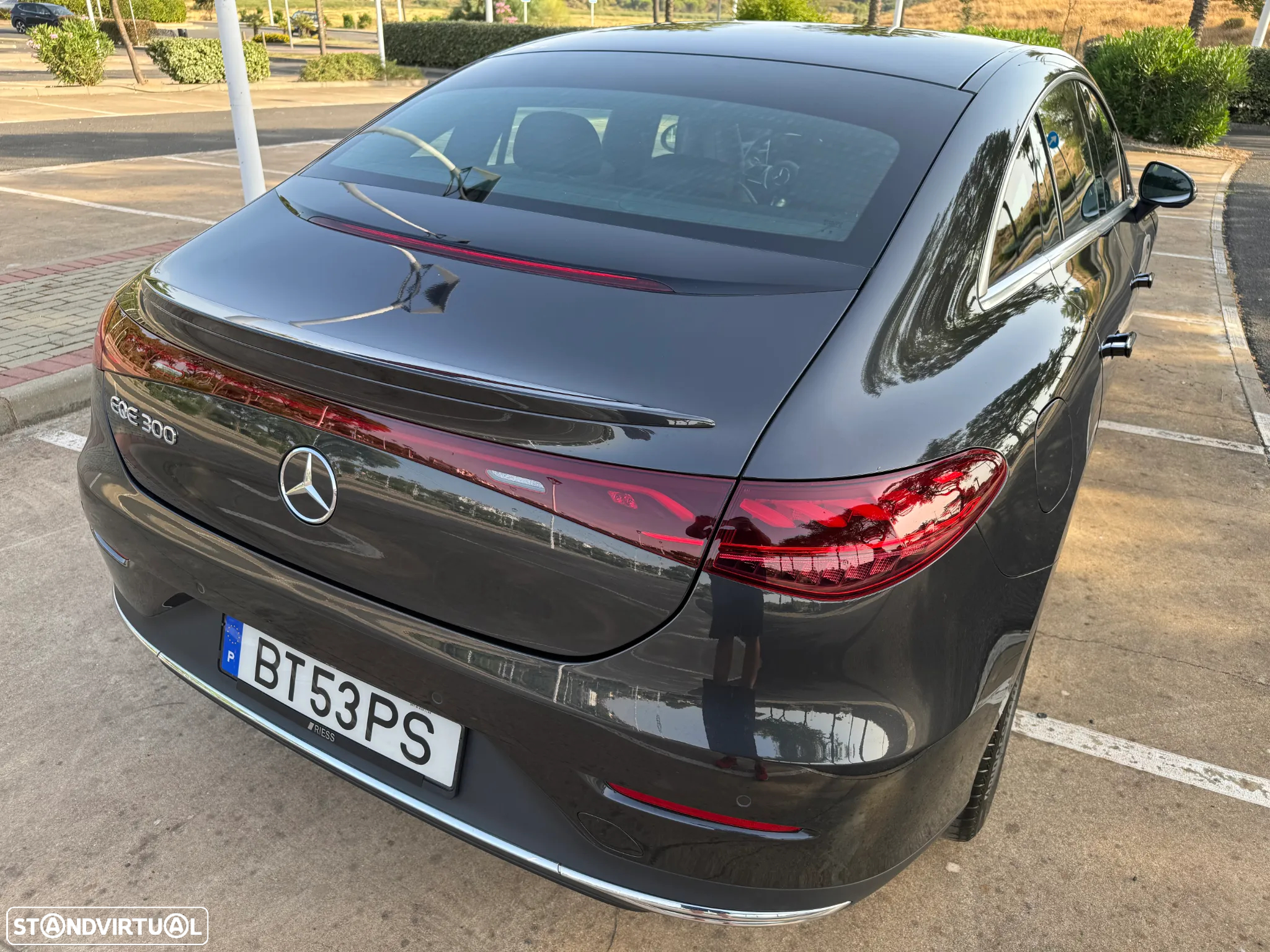 Mercedes-Benz EQE 300 Edition Electric Art - 9