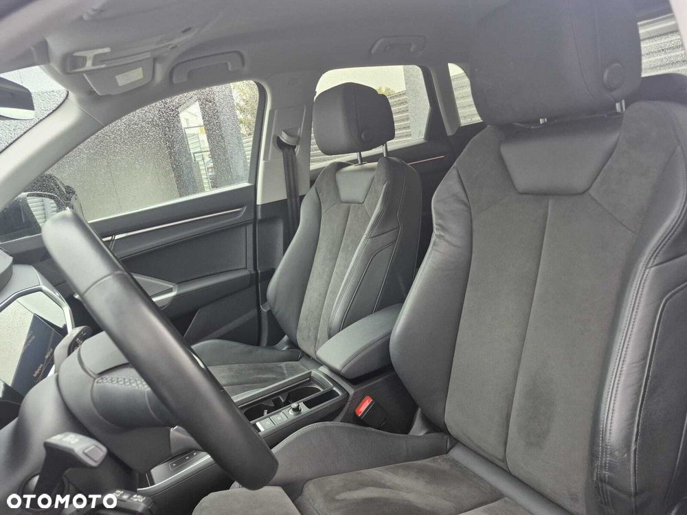 Audi Q3 35 TFSI mHEV S-Line S tronic - 13