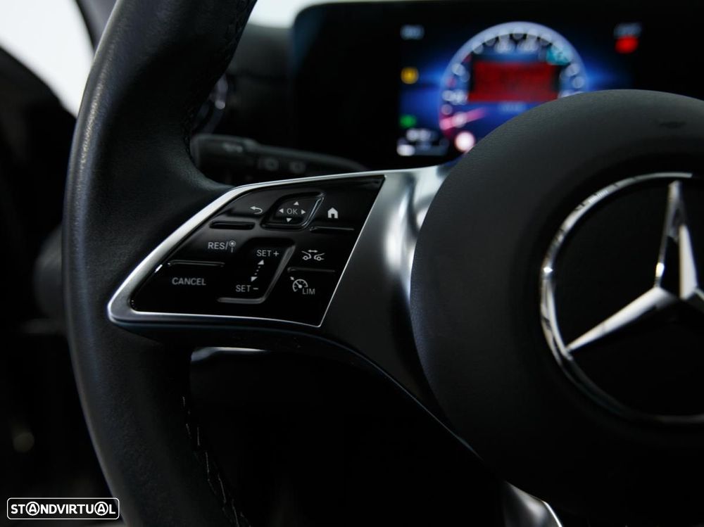 Mercedes-Benz A 250 e - 16