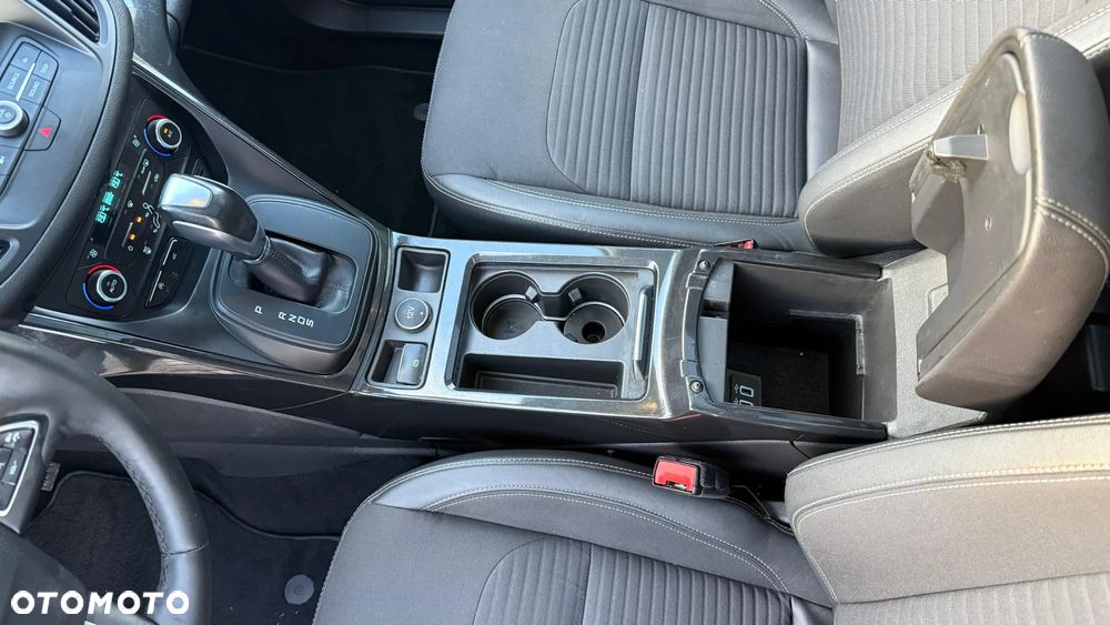 Ford Kuga 2.0 TDCi AWD Titanium - 28