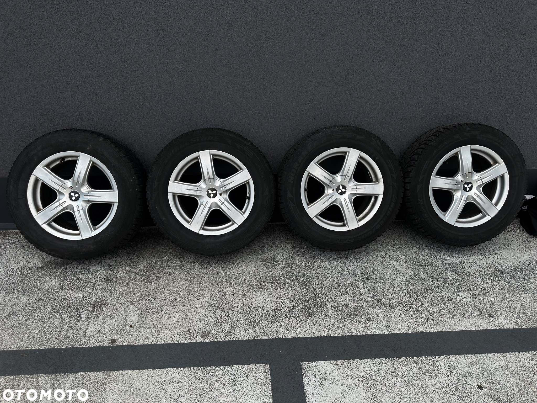 Mitsubishi Outlander 2.2 DI-D 4WD TC-SST Instyle - 34