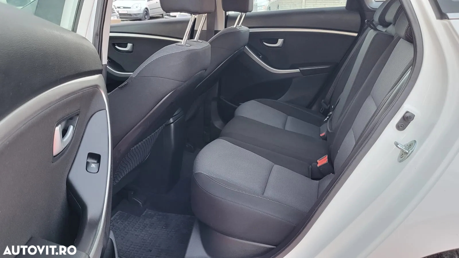 Hyundai i30 1.4 CRDi Comfort - 31