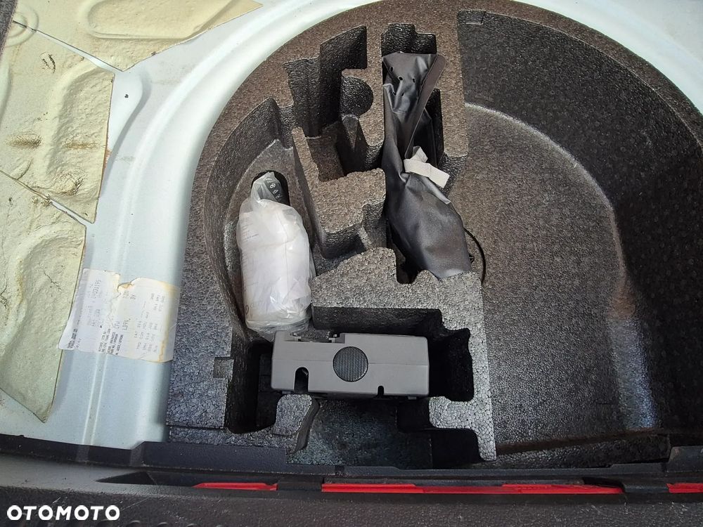 Volkswagen Polo 1.2 TDI Blue Motion - 16