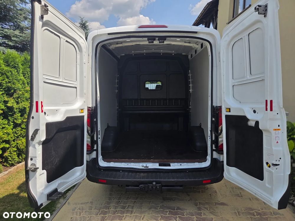 Ford Transit - 19