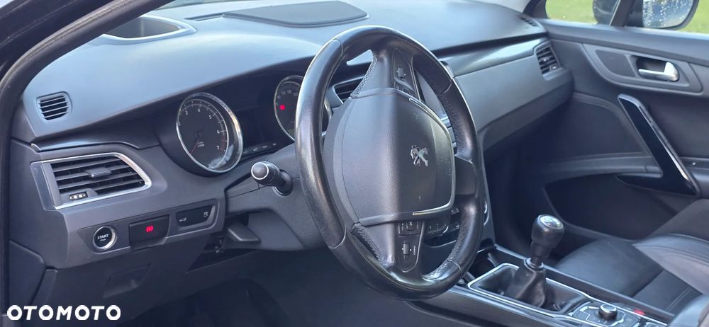 Peugeot 508 1.6 T Allure - 17