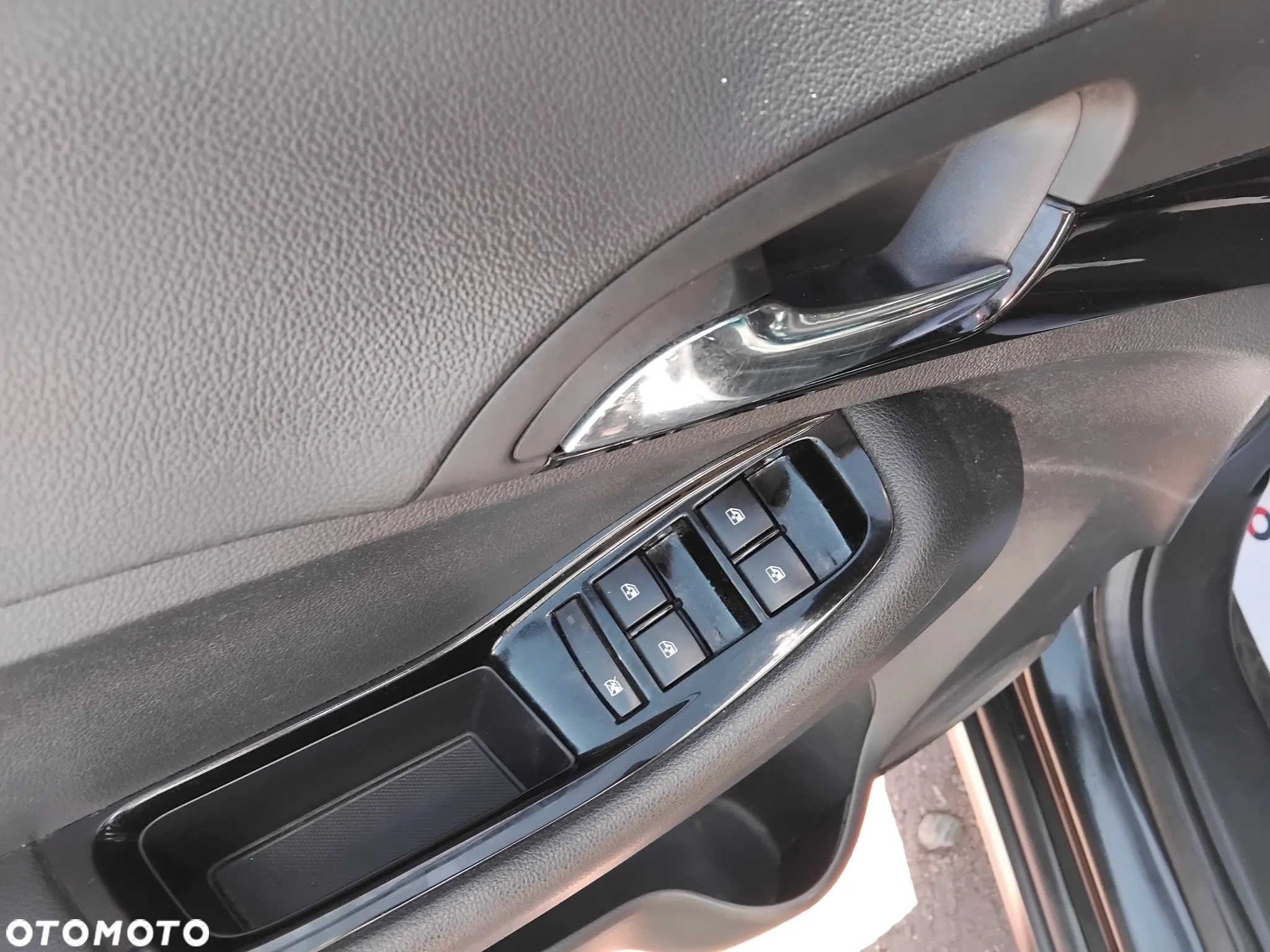 Chevrolet Orlando - 20