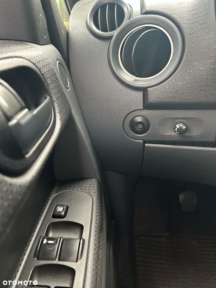 Mitsubishi Colt 1.3 Intense - 10