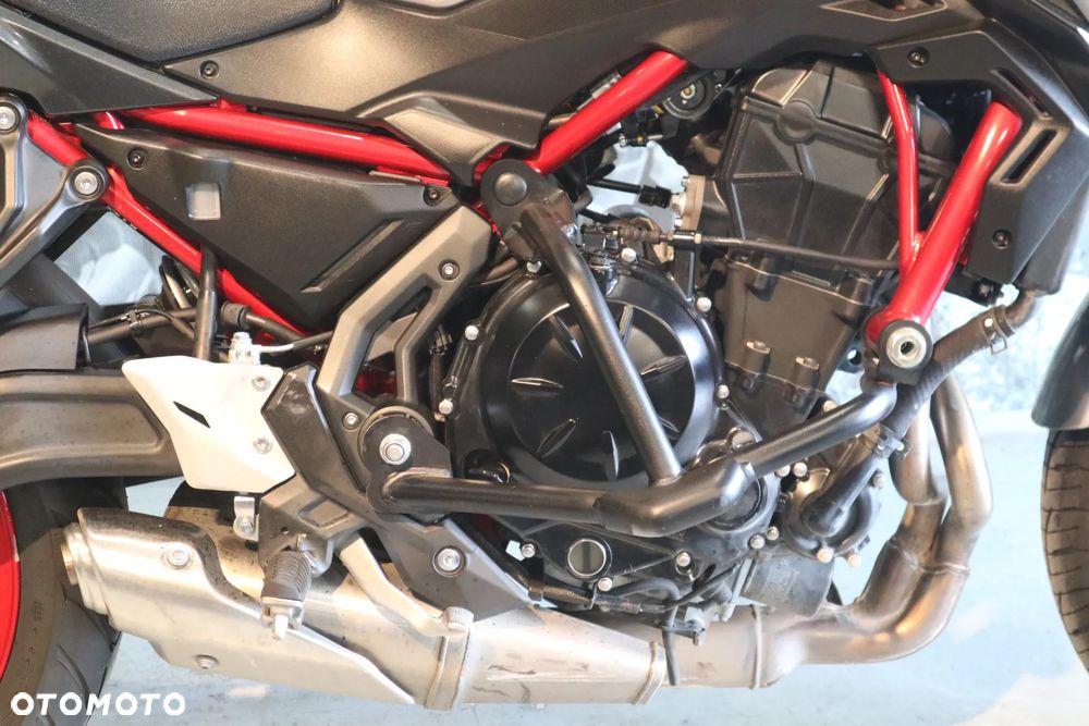 Kawasaki Z 650 - 23
