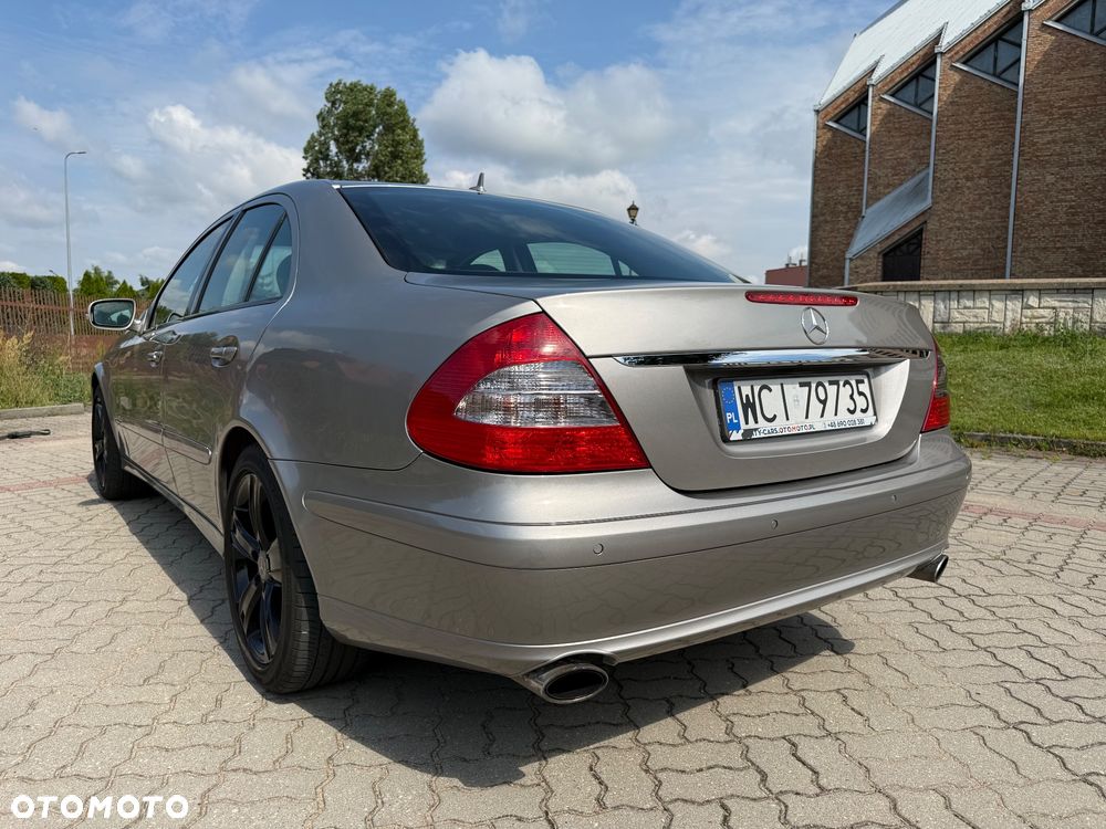 Mercedes-Benz Klasa E 280 CDI 4-Matic Classic - 8