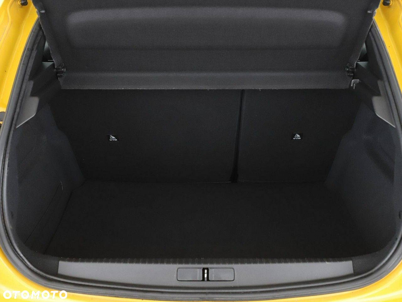 Peugeot 208 - 20