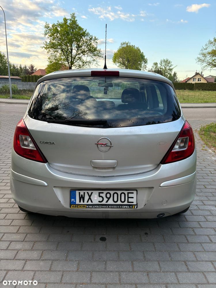 Opel Corsa 1.2 16V Cosmo - 9