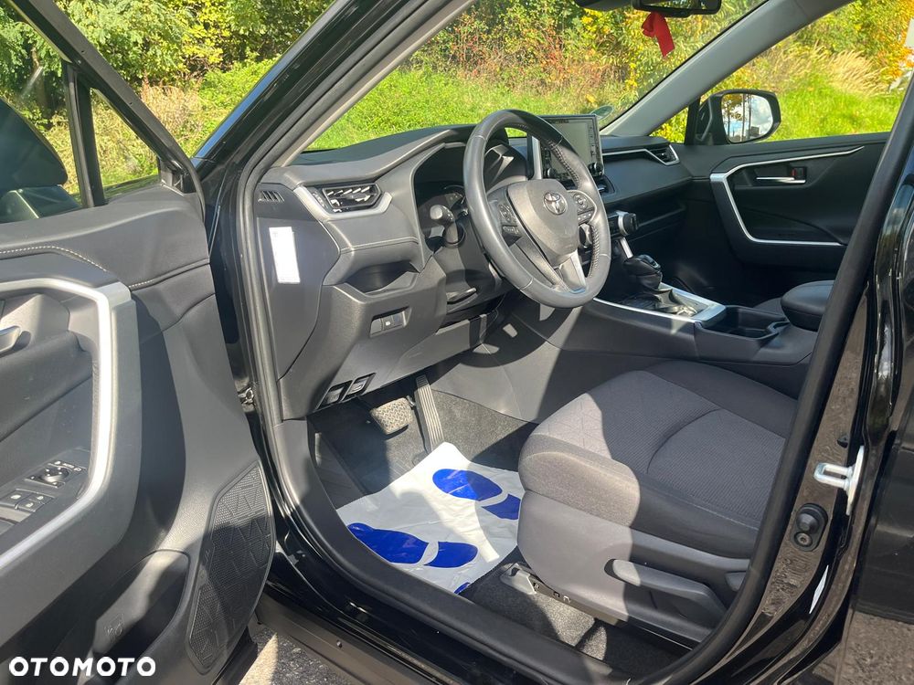 Toyota RAV4 - 10