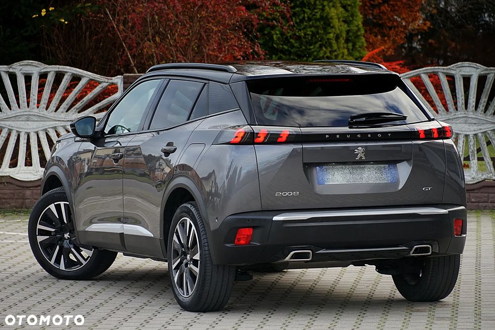 Peugeot 2008 PureTech 130 EAT8 GT - 14