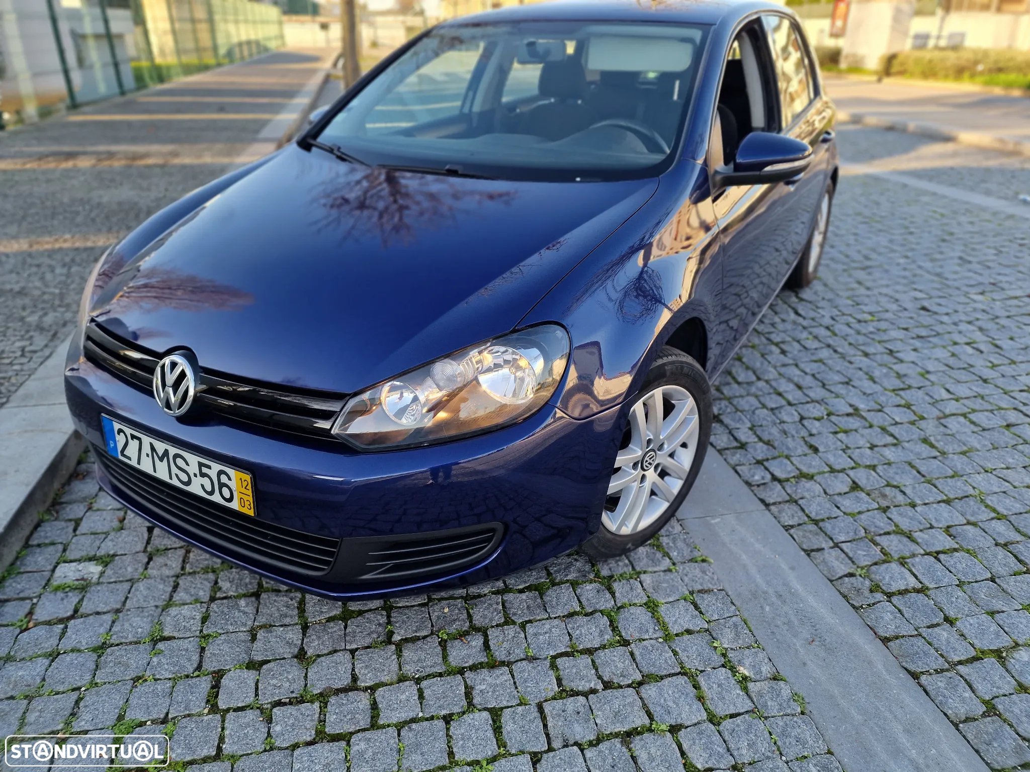 VW Golf 1.6 TDi Confortline - 4