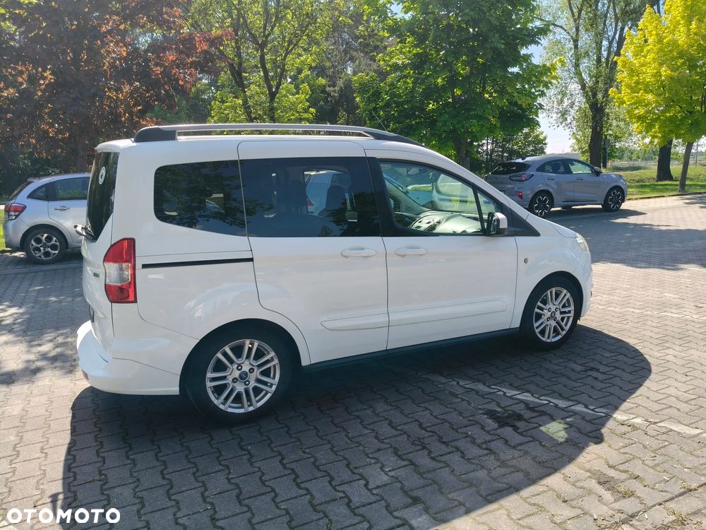 Ford Tourneo Courier 1.0 EcoBoost Trend - 9