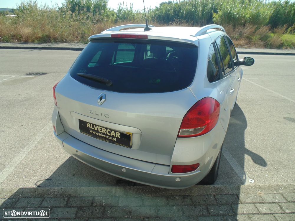 Renault Clio Break 1.2 16V Dynamique S - 9