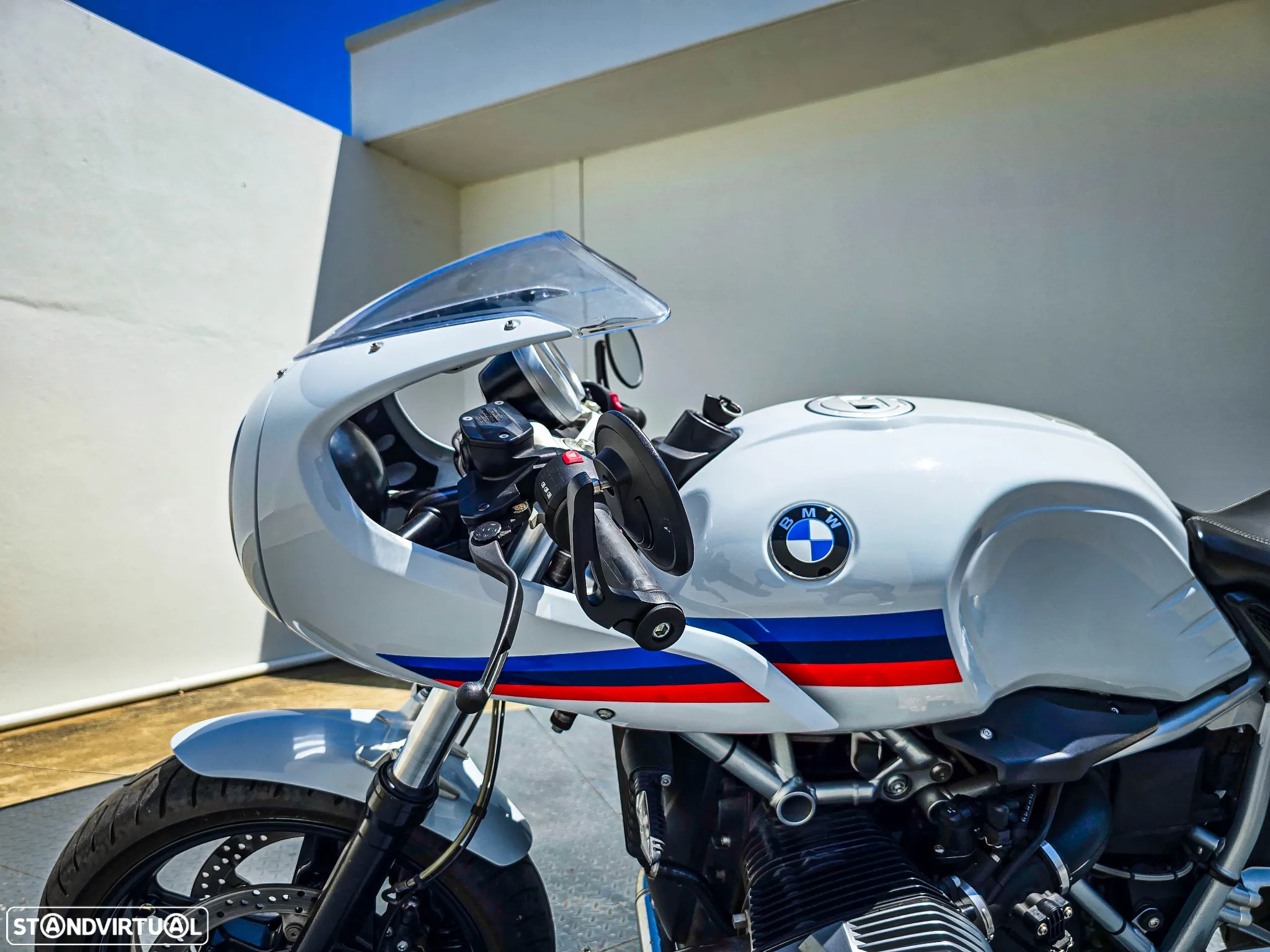BMW R nineT Racer - 13