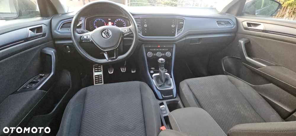 Volkswagen T-Roc - 14