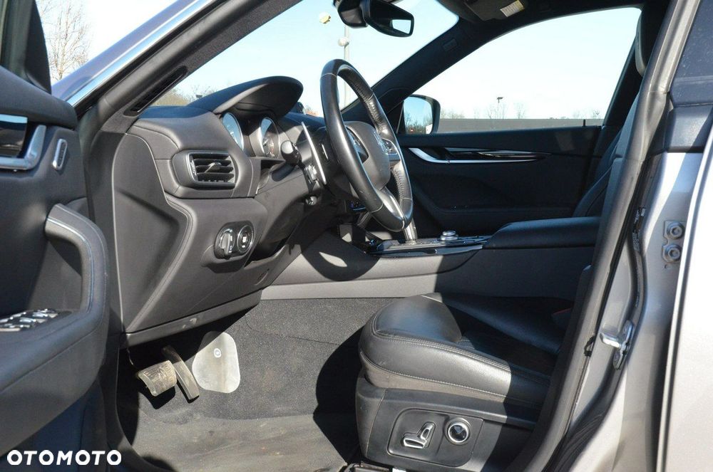 Maserati Levante MHEV Executive - 33