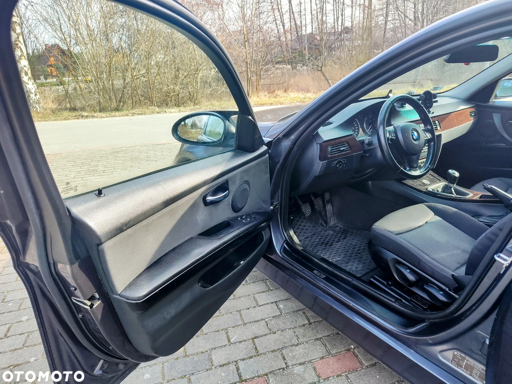 BMW Seria 3 318d - 13