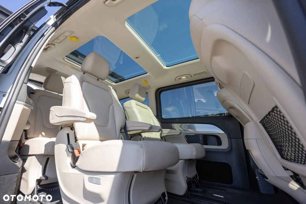 Mercedes-Benz Klasa V 300 d 4-Matic Exclusive 9G-Tronic (d³ugi) - 8