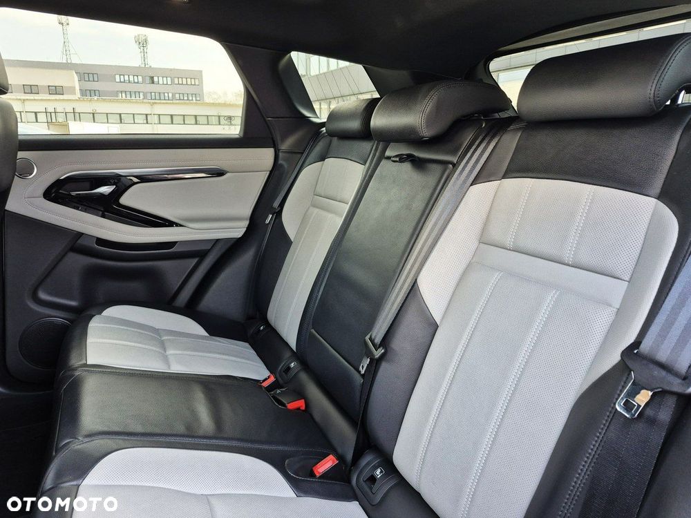 Land Rover Range Rover Evoque - 30