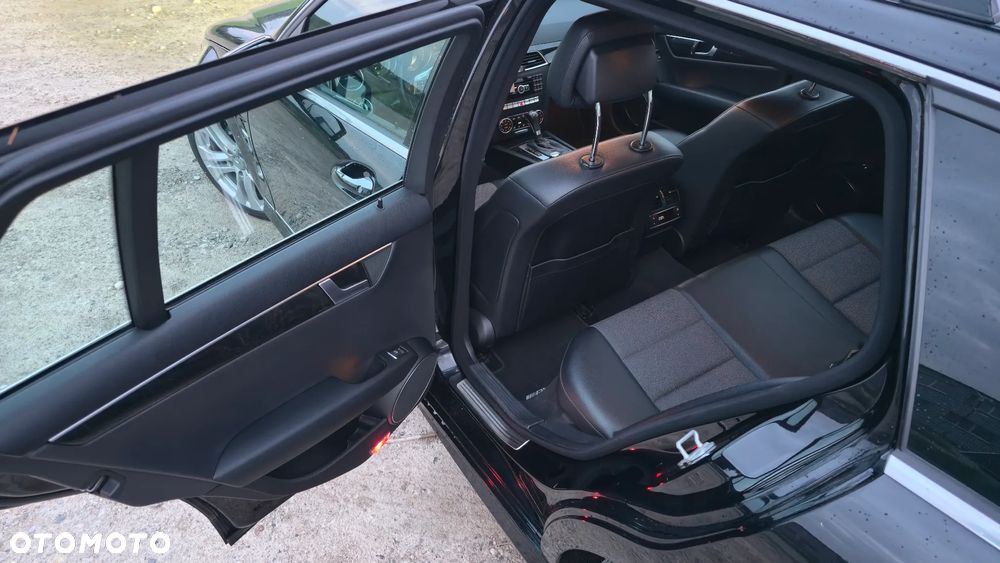 Mercedes-Benz Klasa C 250 CDI 4Matic 7G-TRONIC Avantgarde Edition - 7
