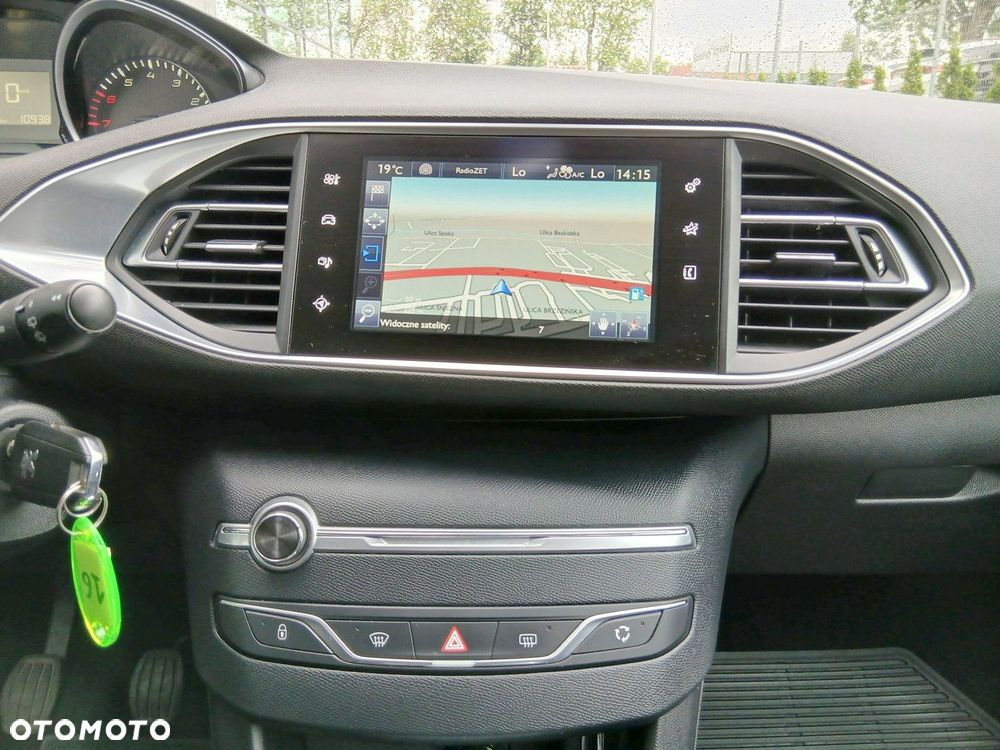 Peugeot 308 1.2 PureTech Active S&S - 16