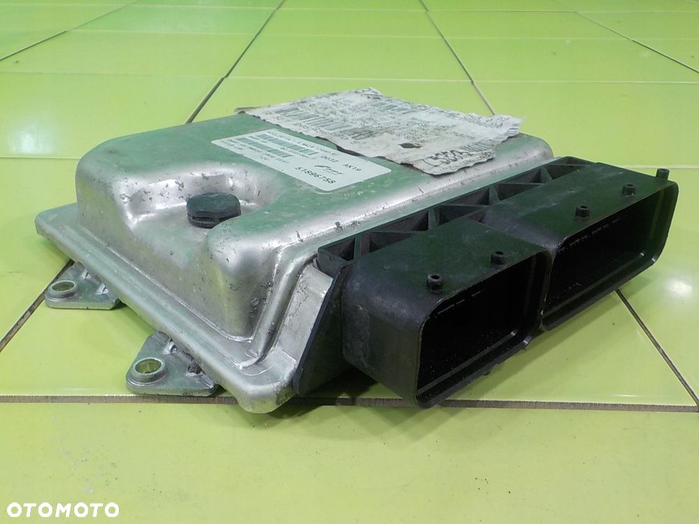 ALFA ROMEO GIULIETTA 1.4 TB 10r HB 5D sterownik komputer silnika 51896758 - 4