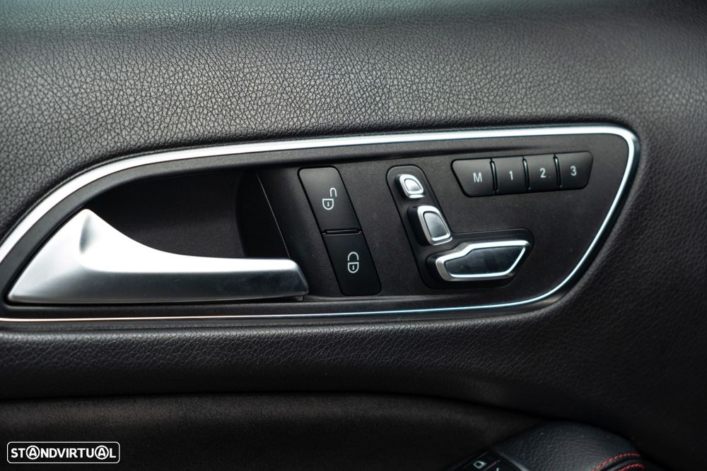 Mercedes-Benz GLA 45 AMG 4-Matic - 18