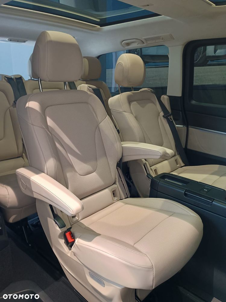 Mercedes-Benz Klasa V 300 d 4-Matic Exclusive 9G-Tronic (d³ugi) - 17