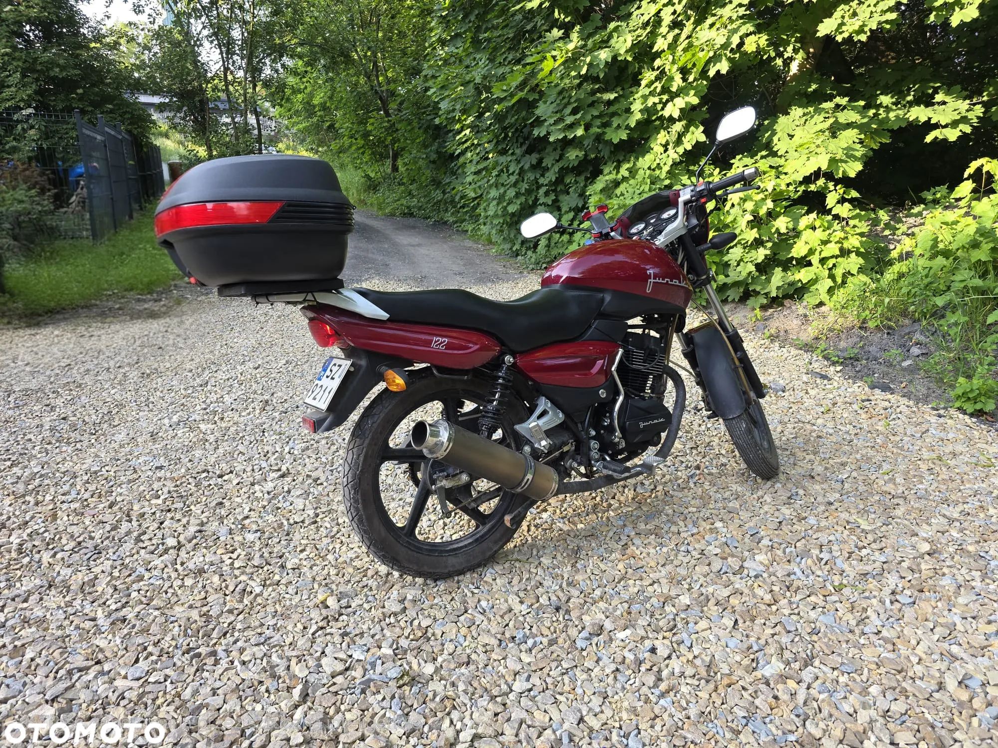 Junak Inny - 1