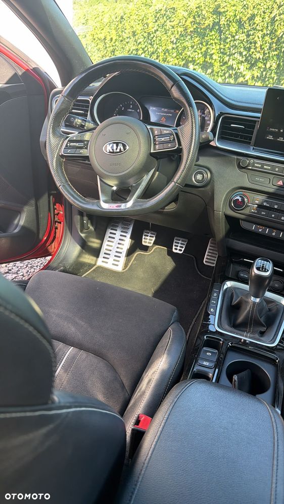 Kia Ceed 1.5 T-GDI L Business Line DCT - 26
