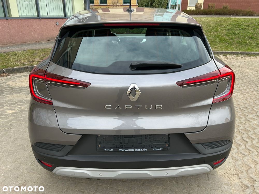 Renault Captur TCe 100 EXPERIENCE - 17