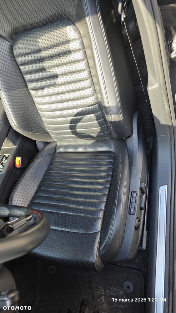 Volkswagen Passat 2.0 TDI SCR 4Mot DSG Highline - 9