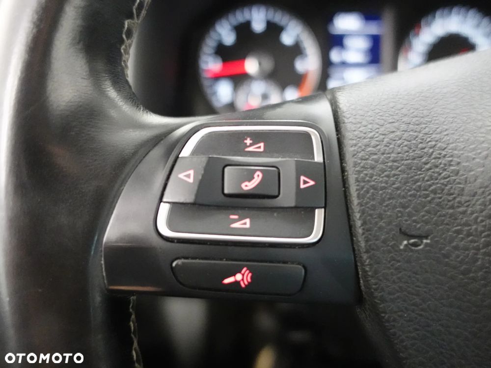 Volkswagen Golf Plus 1.6 TDI DPF MATCH - 36