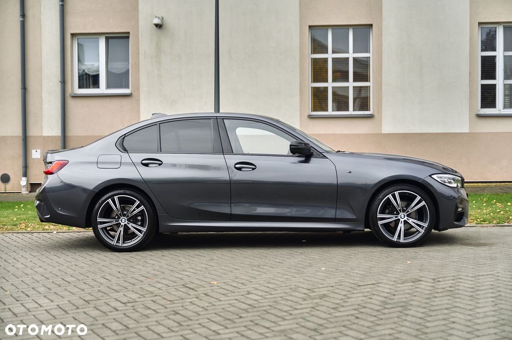 BMW Seria 3 320d xDrive M Sport Shadow - 20