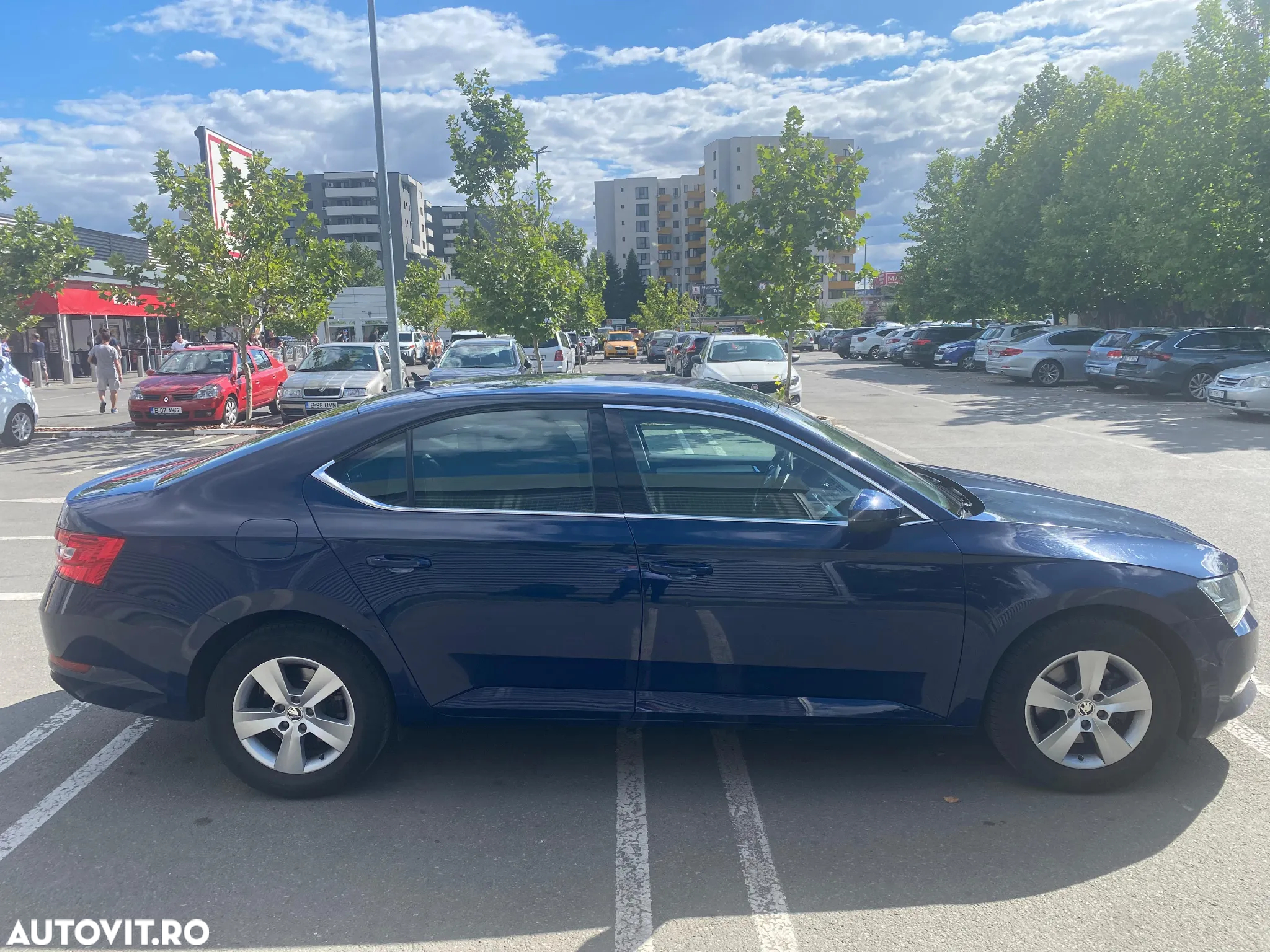 Skoda Superb 2.0 TDI DSG Style - 3
