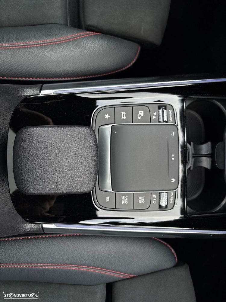 Mercedes-Benz GLA 250 e AMG Line - 39