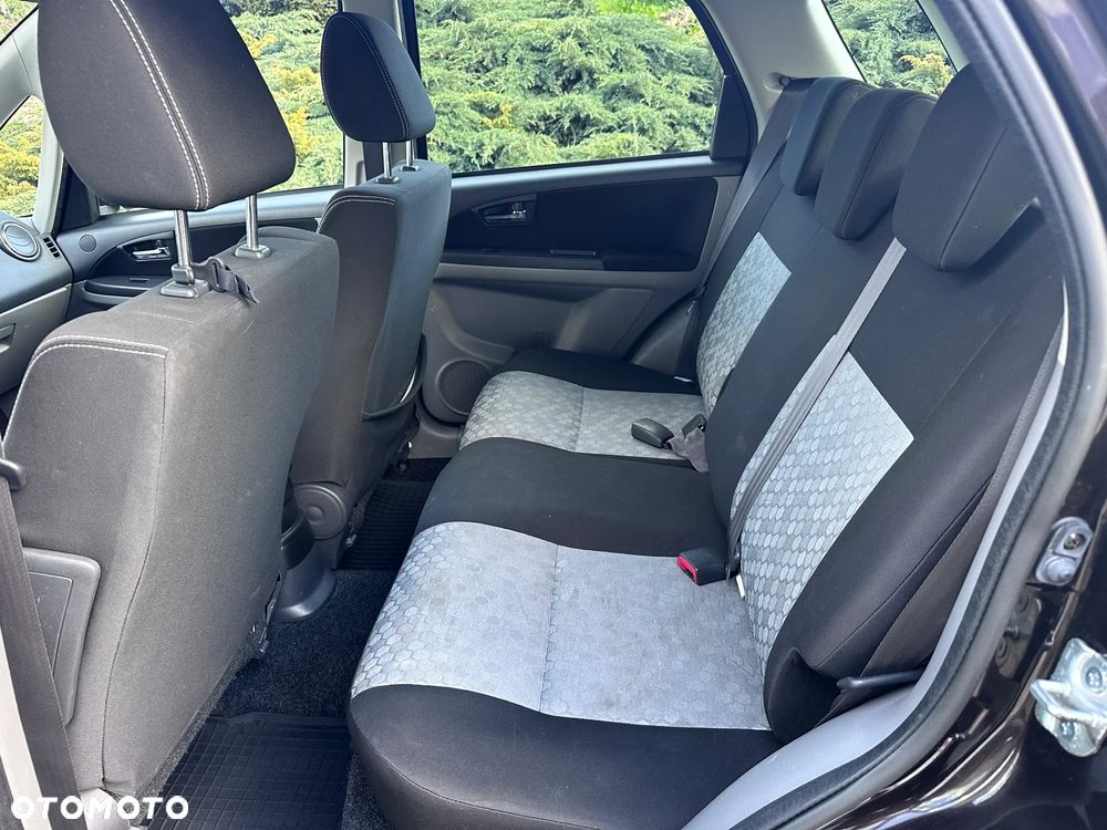 Suzuki SX4 1.6 VVT 4x4 Style - 19